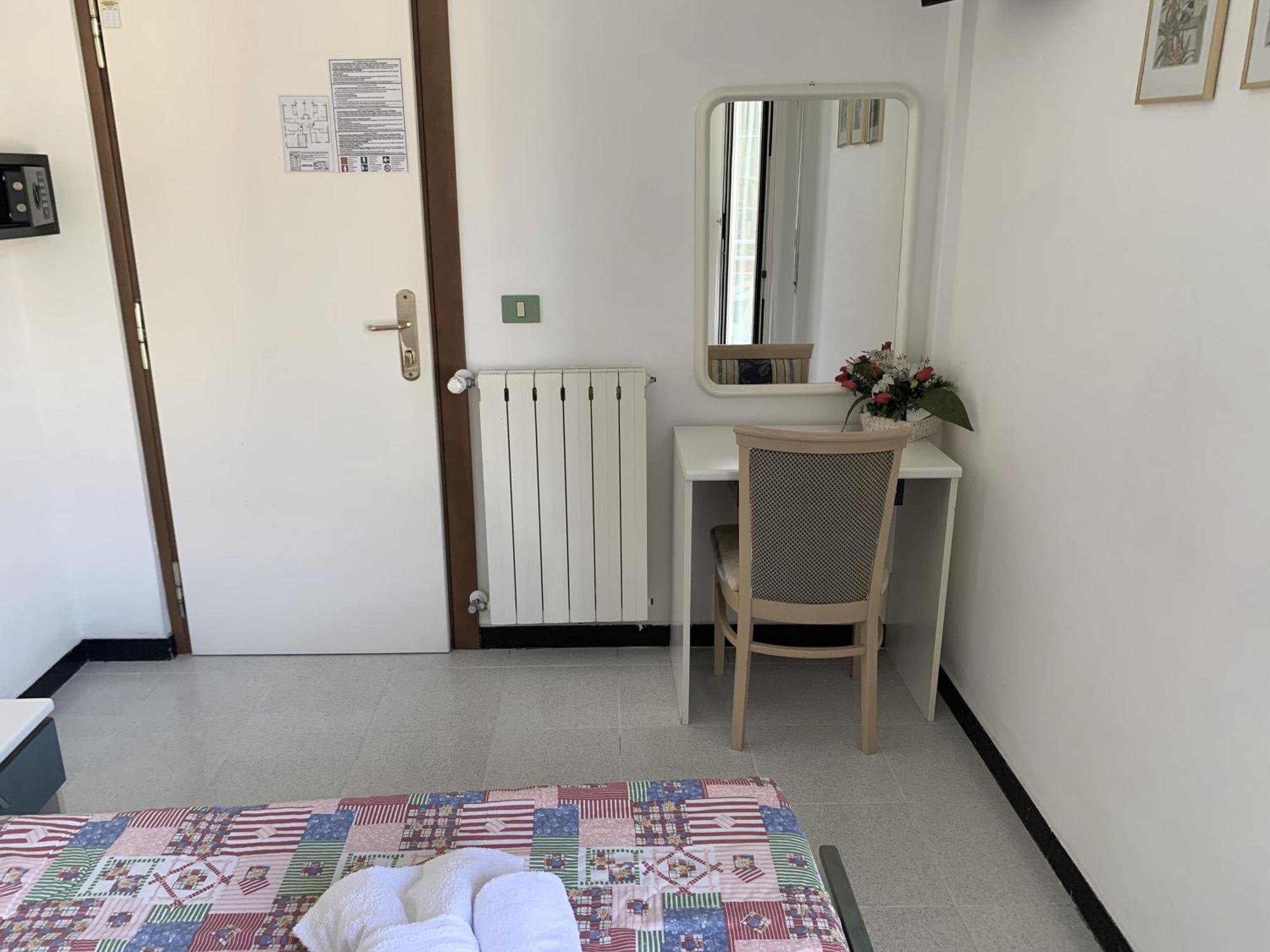 Hotel Villa Chiara Finale Ligure Eksteriør billede