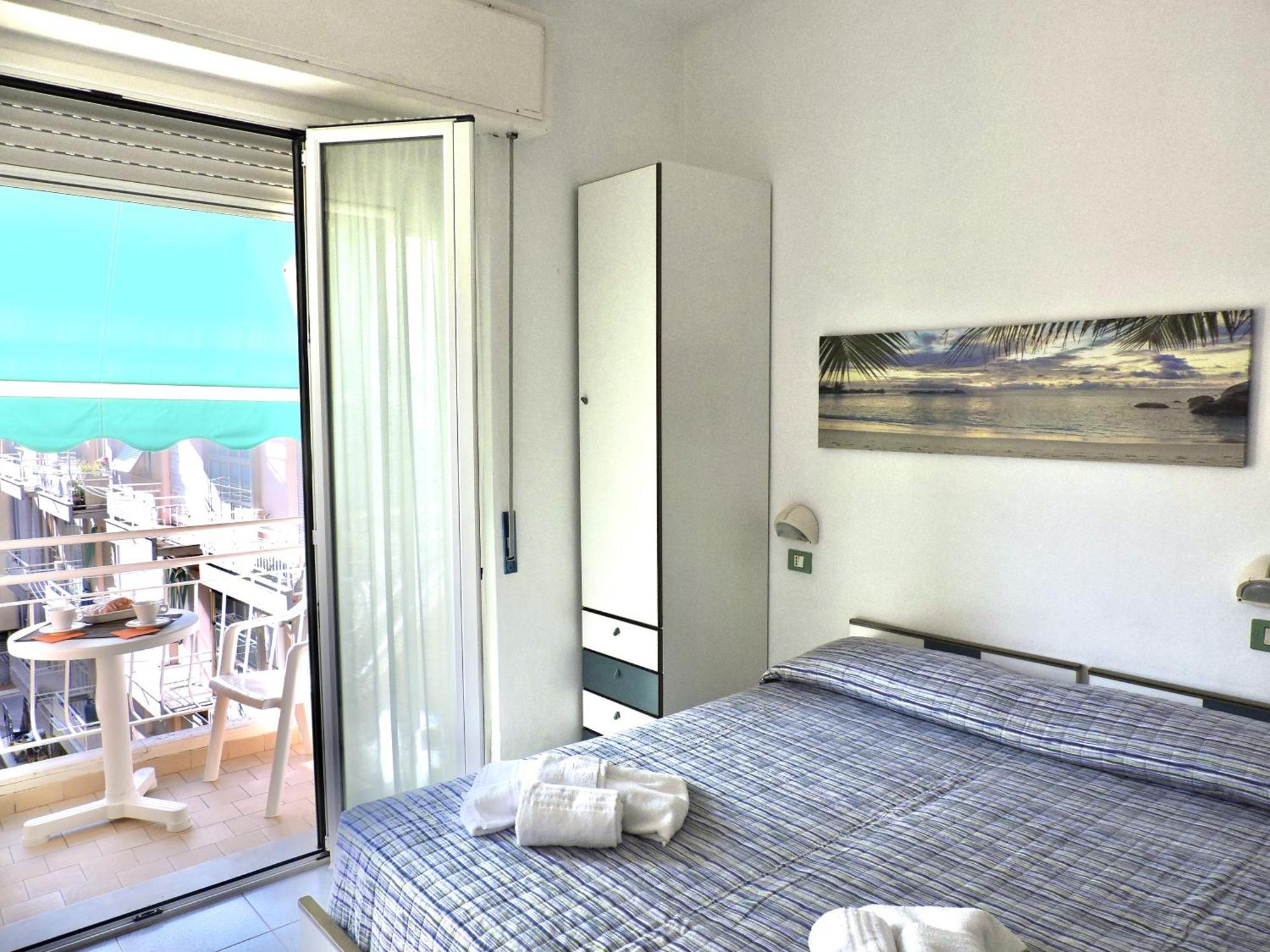 Hotel Villa Chiara Finale Ligure Eksteriør billede